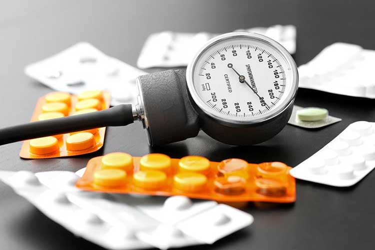 Гипертония - повышенное кровяное давление, которое требует безотлагательного лечения. Фото: UPI.com